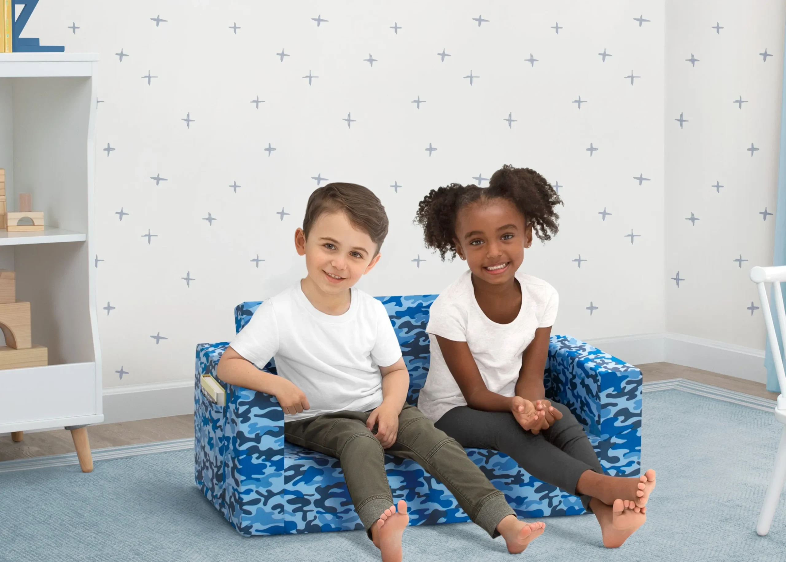 Cozee Flip-Out Sofa - 2-in-1 Convertible Sofa to Lounger for Kids