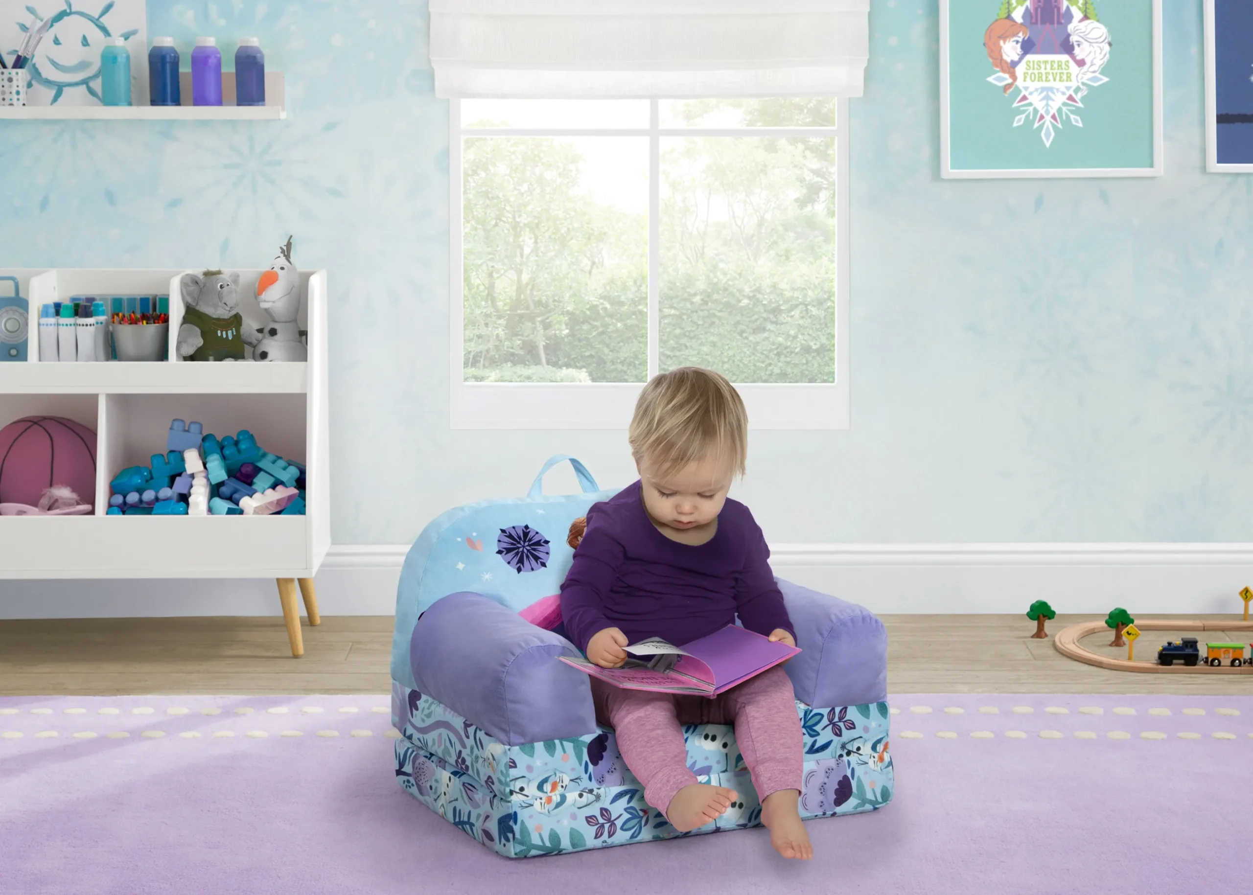 Frozen Cozee Buddy Flip-Out Chair