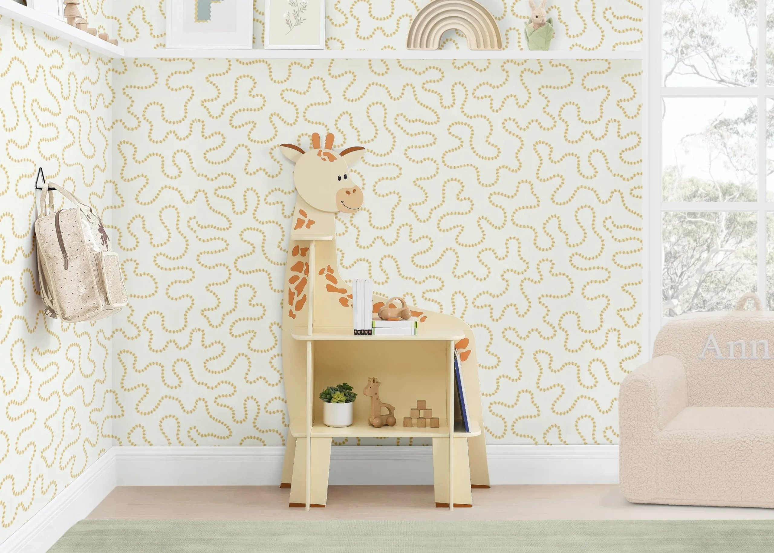 Giraffe Bookcase