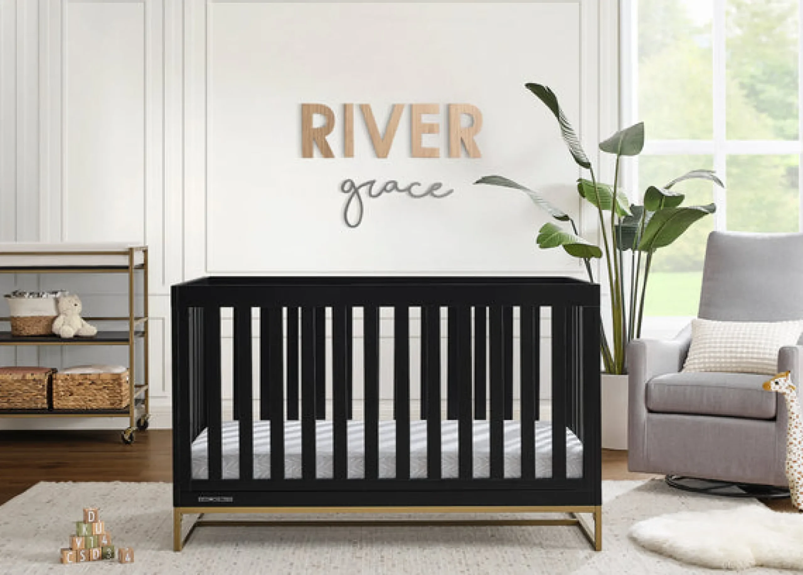 Jade 4-in-1 Convertible Crib